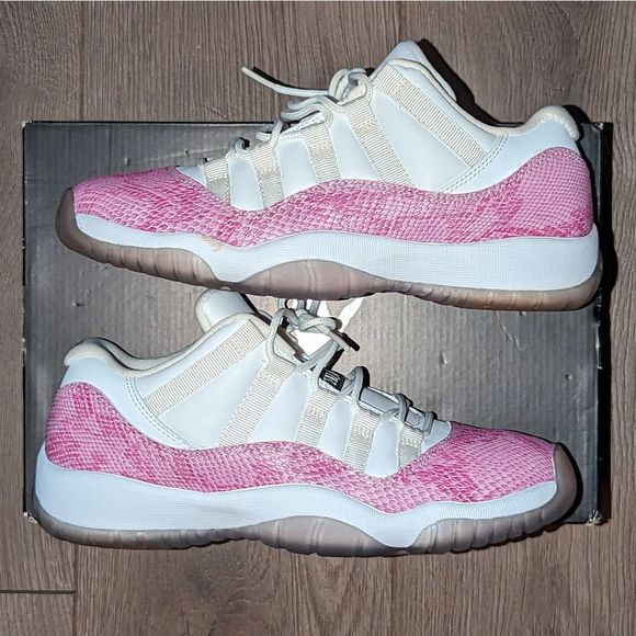 Jordan Retro Low 11's Pink Snakeskin - Picture 3 of 8